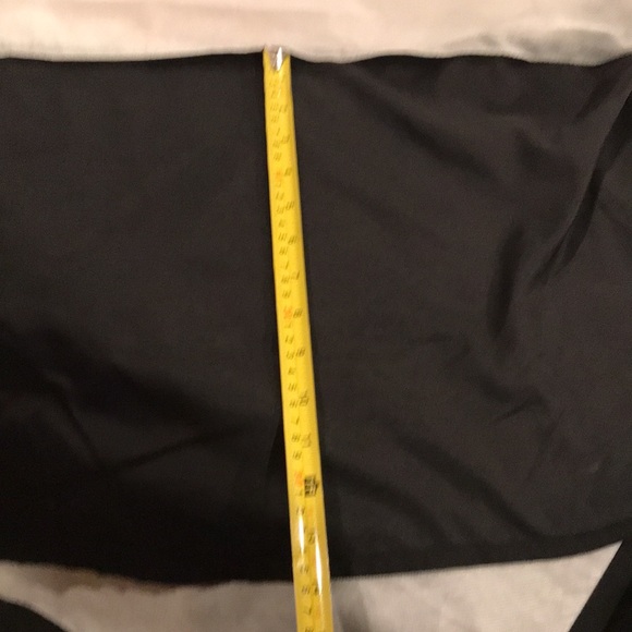 Bedskirt Black Queen Size - Picture 2 of 3